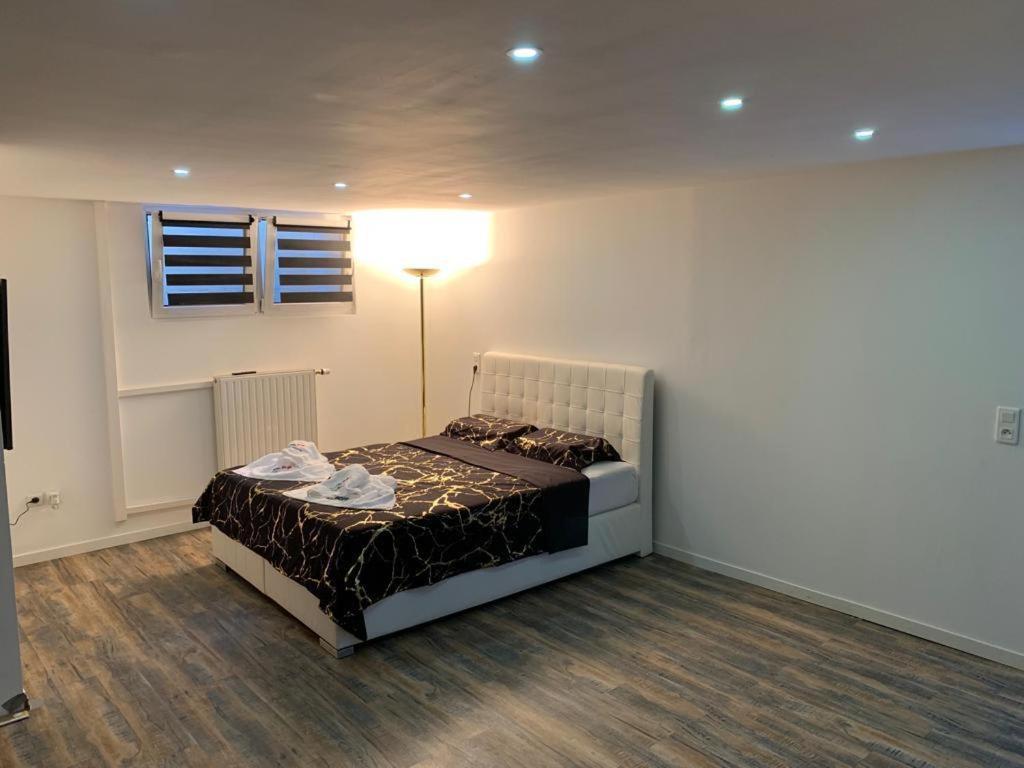 Studio 45M2 Tres Calme Village-Neuf Zewnętrze zdjęcie
